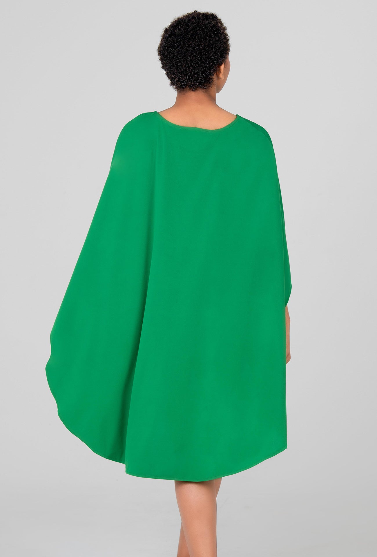 SLIT VERDE BACK CAPE DRESS - GREEN