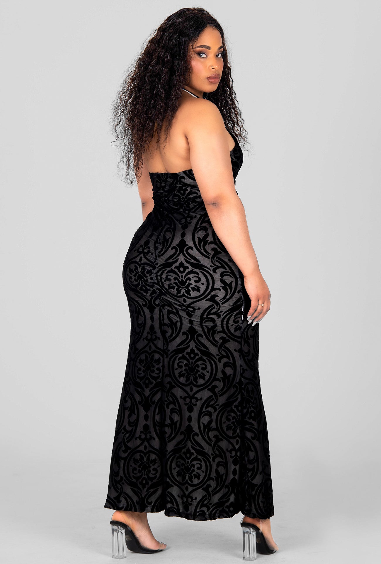 KEYHOLE NECKLINE MERMAID MAXI DRESS - BLACK