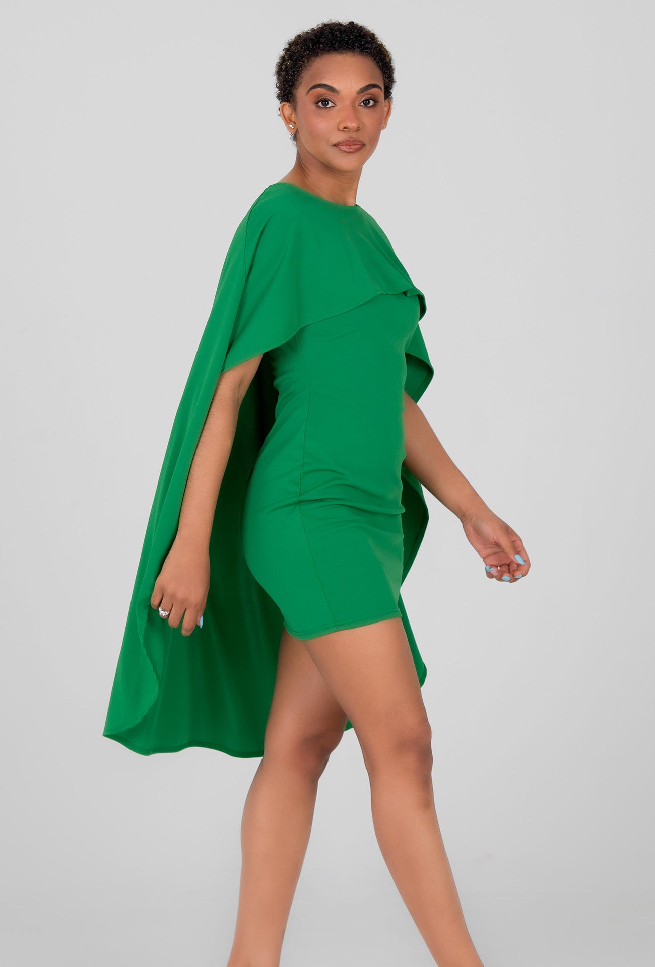 SLIT VERDE BACK CAPE DRESS - GREEN