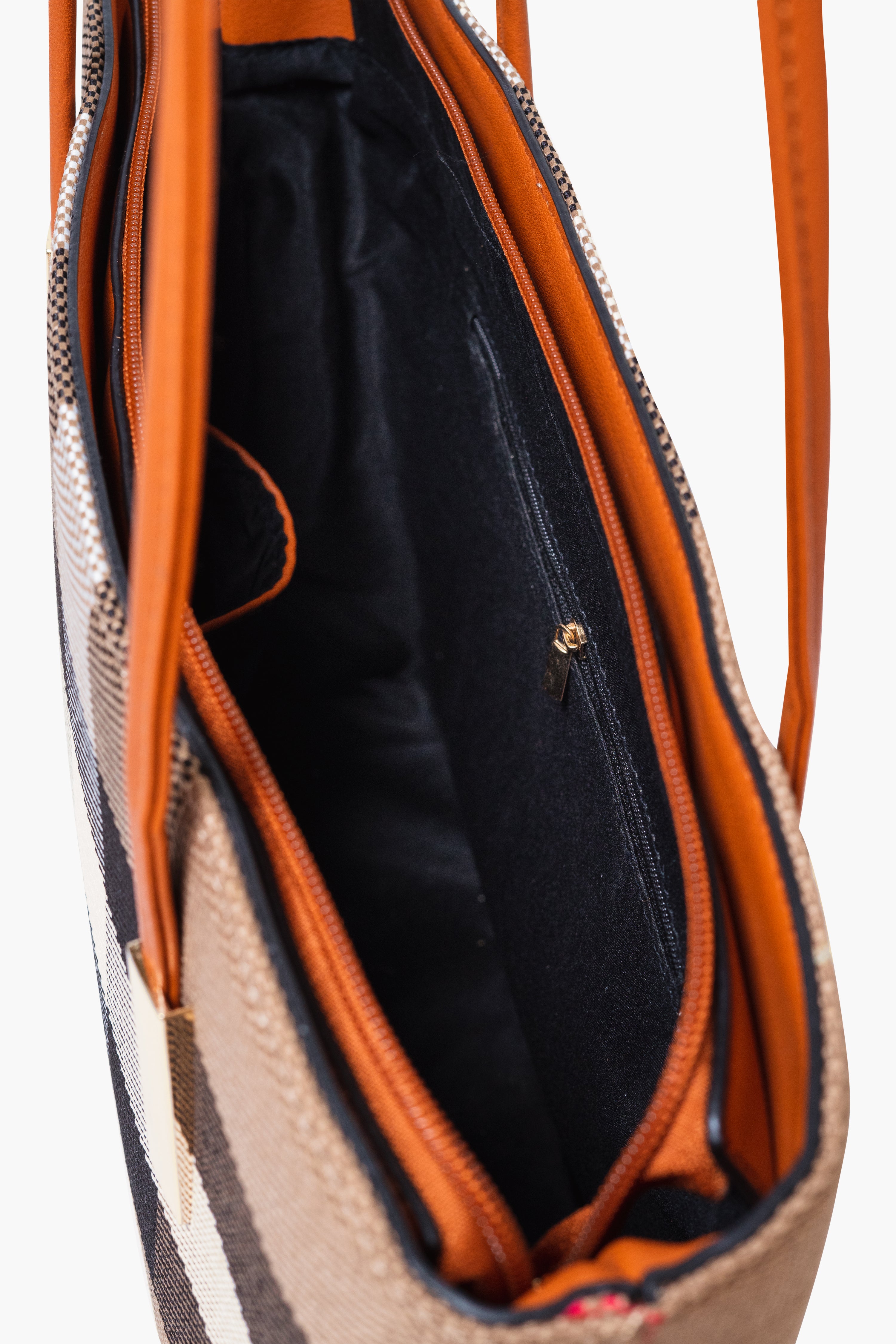 MADRA CHECK TOTE BAG - BROWN